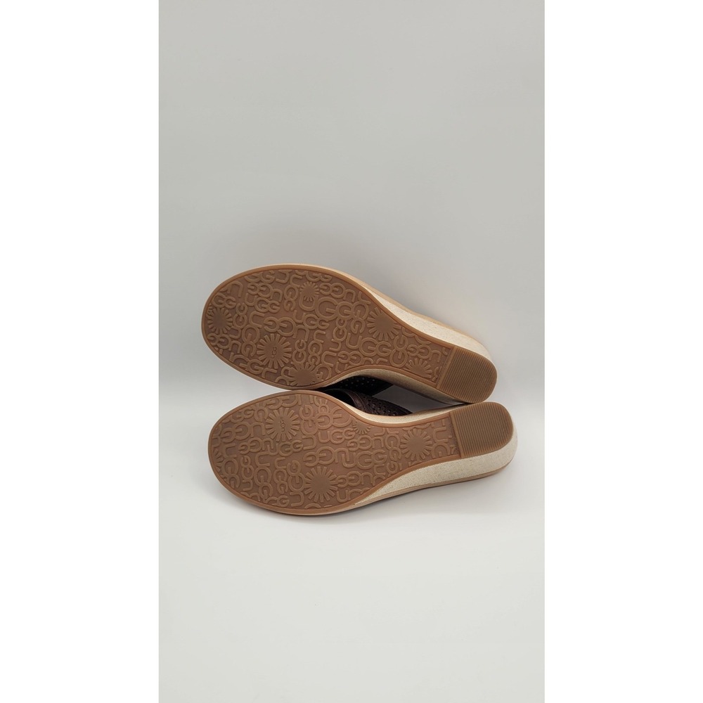 UGG Solena Women's Wedge Sandals 7.5 Brown Leather Perforated Comfort Thong - Picture 7 of 11